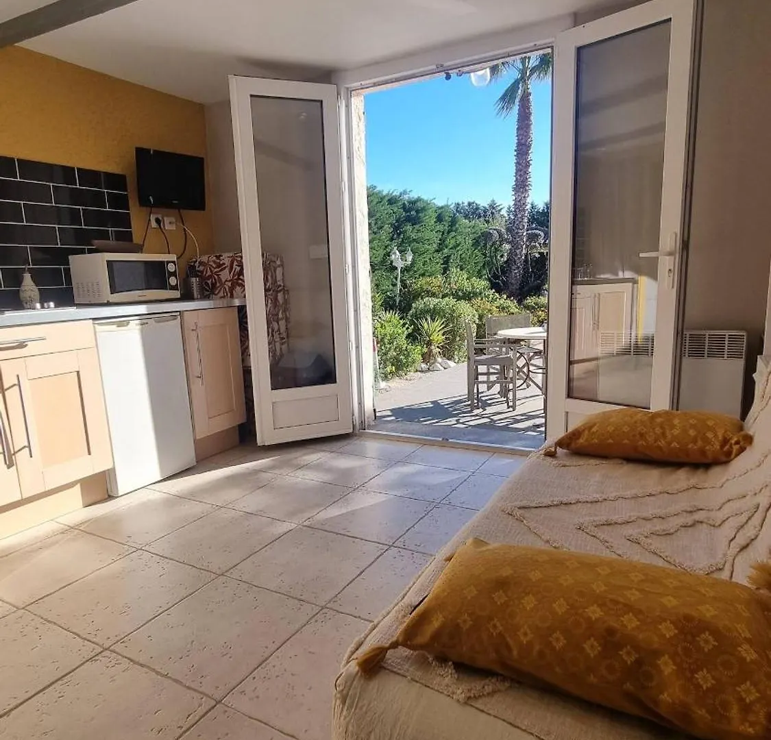 Le Ptit Mazet - Villa Avec Piscine Le Plan-de-la-Tour 0*,  France